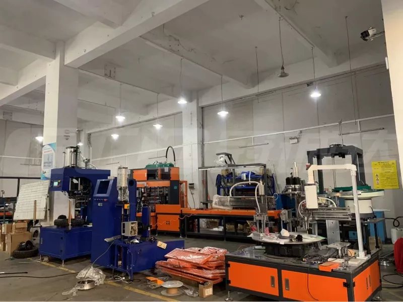 Equipamentos de automação em fábrica